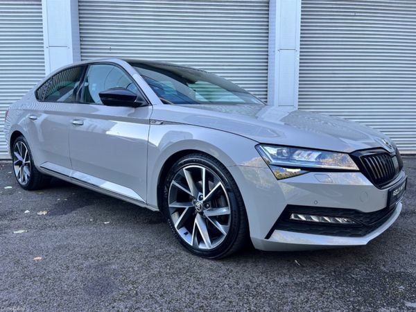 Skoda Superb Hatchback, Diesel, 2021, Grey