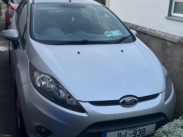 Ford Fiesta Hatchback, Petrol, 2011, Silver