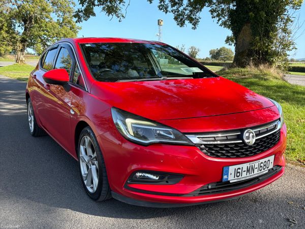 Vauxhall Astra Hatchback, Diesel, 2016, Red