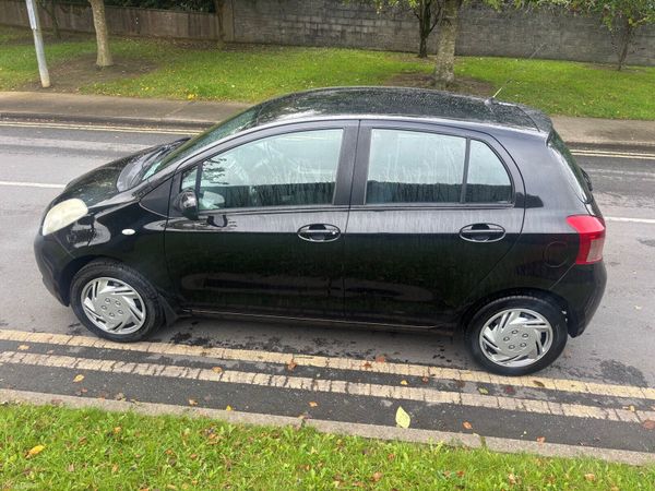 Toyota Yaris Hatchback, Petrol, 2008, Black