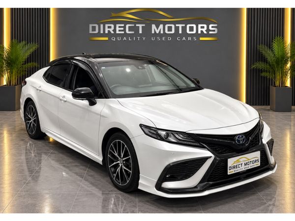 Toyota Camry Saloon, Petrol Hybrid, 2022, White