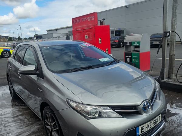 Toyota Auris Hatchback, Petrol Hybrid, 2015, Grey