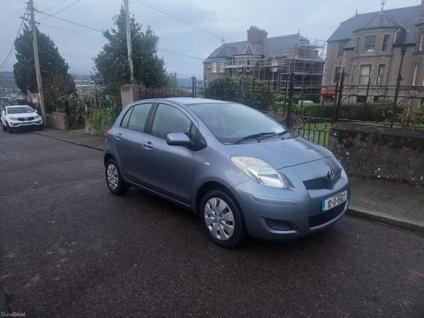 Toyota Yaris Hatchback, Petrol, 2010, Blue