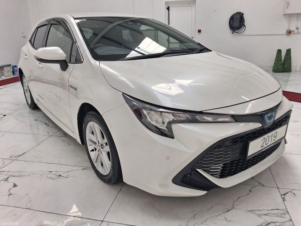 Toyota Corolla Hatchback, Petrol Hybrid, 2019, White