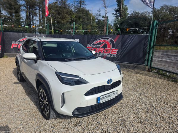 Toyota Yaris Cross Estate, Petrol Hybrid, 2020, White