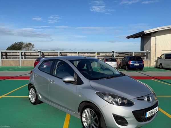 Mazda Mazda2 Hatchback, Petrol, 2011, Silver