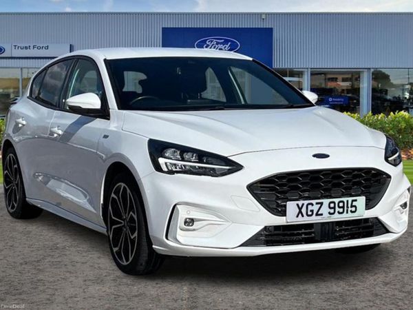 Ford Focus Hatchback, Petrol, 2021, White