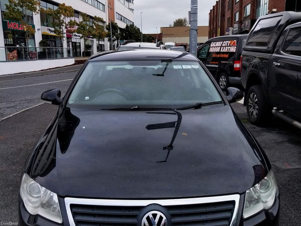 Volkswagen Passat Saloon, Petrol, 2007, Black
