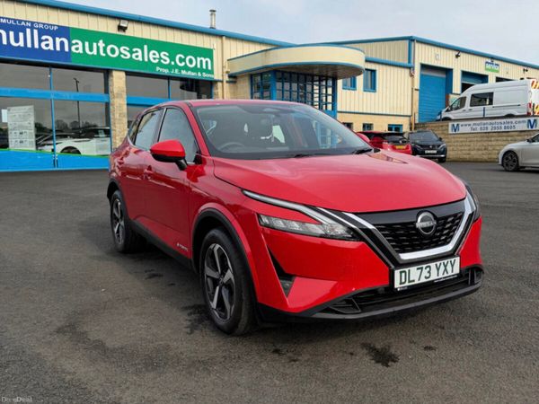 Nissan Qashqai SUV, Petrol Hybrid, 2023, Red