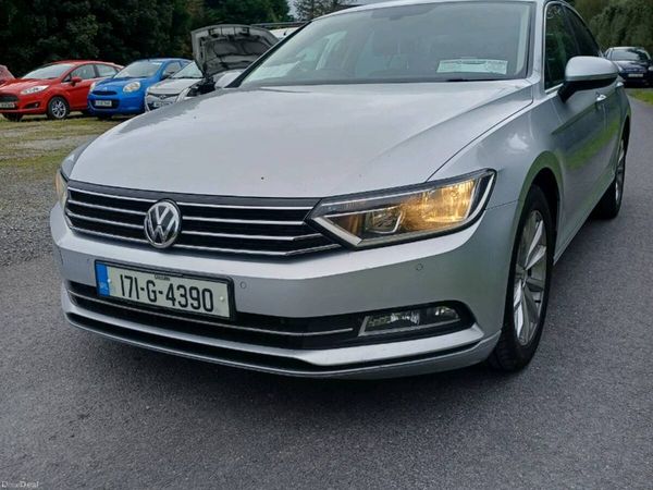 Volkswagen Passat Saloon, Diesel, 2017, Silver