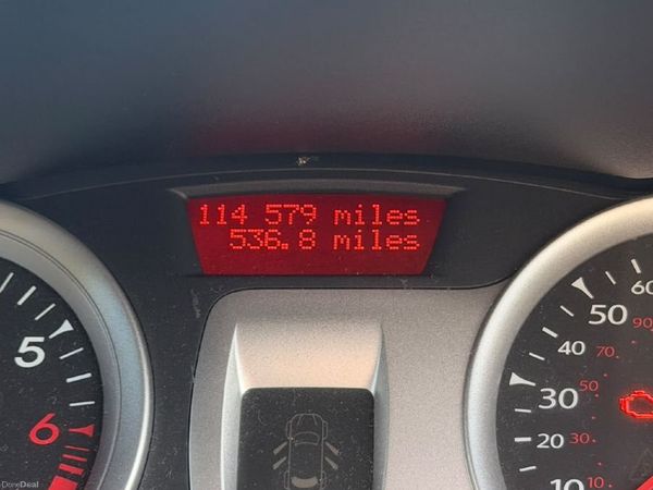 Renault Clio Hatchback, Petrol, 2010, Blue