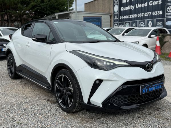 Toyota C-HR SUV, Petrol Hybrid, 2023, White