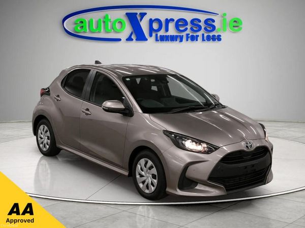Toyota Yaris Hatchback, Petrol Hybrid, 2022, Brown