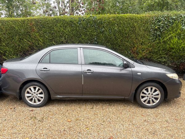 Toyota Corolla Saloon, Diesel, 2007, Grey