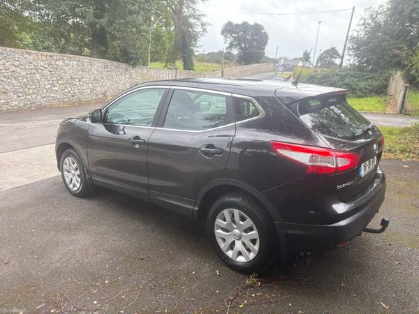 Nissan Qashqai Hatchback, Diesel, 2016, Black