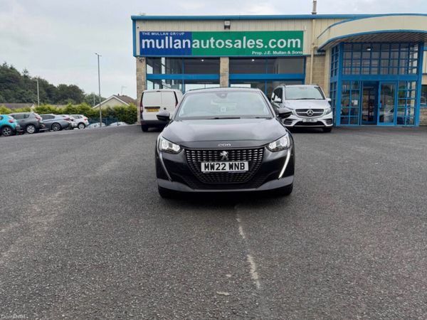 Peugeot 208 Hatchback, Diesel, 2022, Black