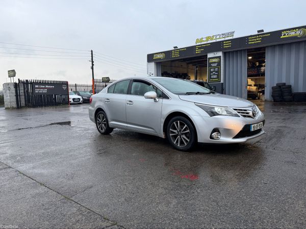 Toyota Avensis Saloon, Diesel, 2015, Silver