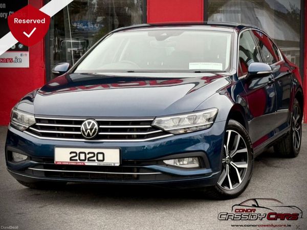 Volkswagen Passat Saloon, Diesel, 2020, Blue