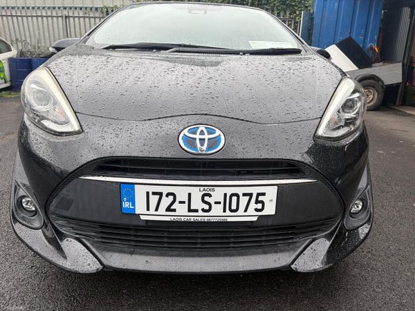 Toyota Aqua Hatchback, Petrol Hybrid, 2017, Black