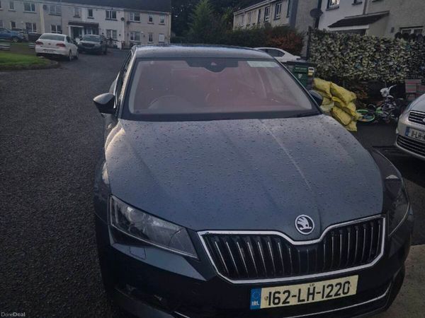 Skoda Superb Hatchback, Diesel, 2016, Grey