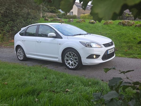 Ford Focus Hatchback, Diesel, 2011, White