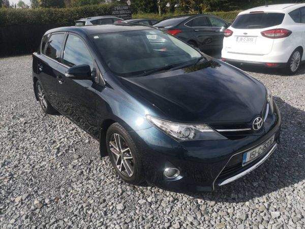 Toyota Auris Hatchback, Diesel, 2015, Grey