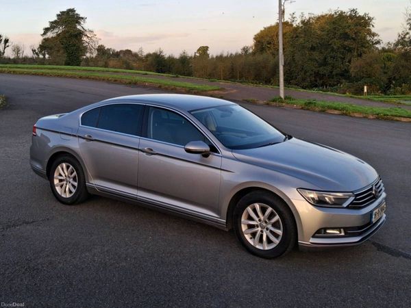 Volkswagen Passat Saloon, Diesel, 2016, Silver