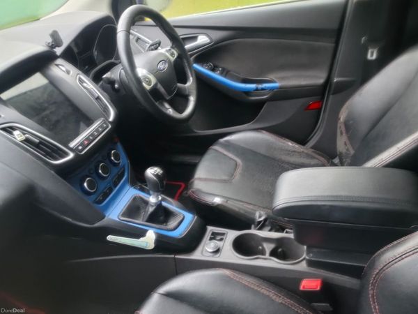 Ford Focus Hatchback, Diesel, 2013, White