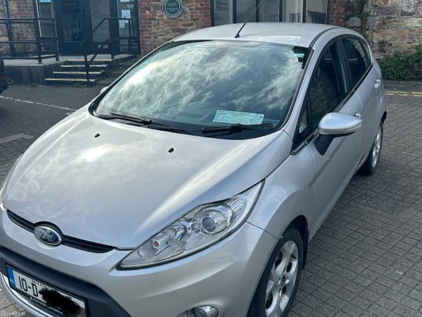 Ford Fiesta Hatchback, Diesel, 2010, Grey