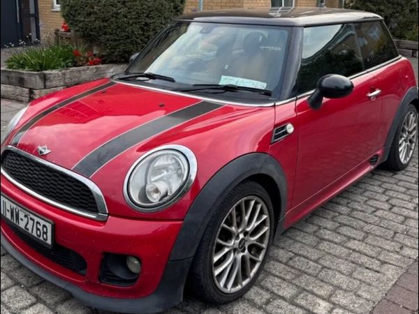 Mini Cooper Hatchback, Diesel, 2011, Red