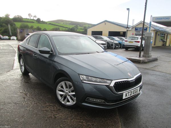 Skoda Octavia Hatchback, Diesel, 2021, Grey