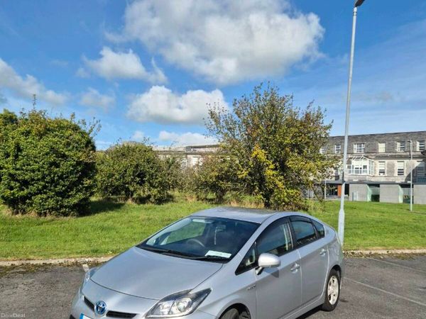 Toyota Prius Hatchback, Petrol Hybrid, 2015, Silver
