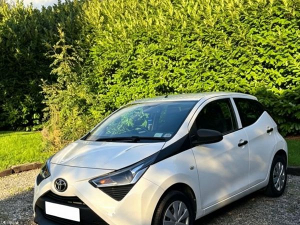 Toyota Aygo Hatchback, Petrol, 2020, White