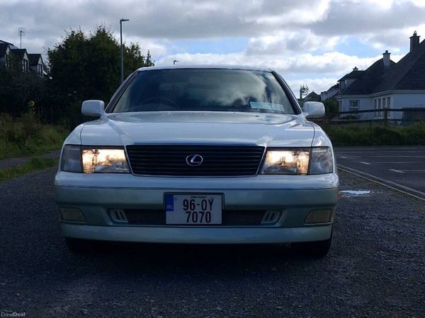 Toyota Celsior Saloon, Petrol, 1996, White