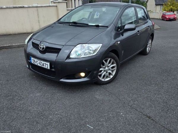 Toyota Auris Hatchback, Diesel, 2009, Grey