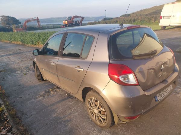 Renault Clio Hatchback, Ethanol Petrol, 2010, Grey