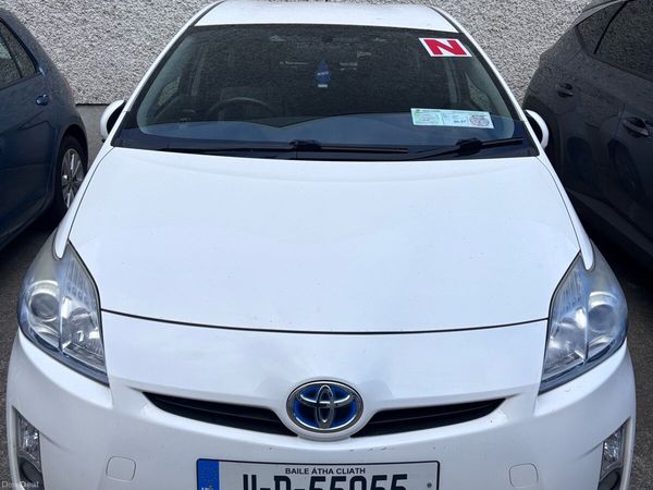 Toyota Prius Hatchback, Petrol Hybrid, 2011, White