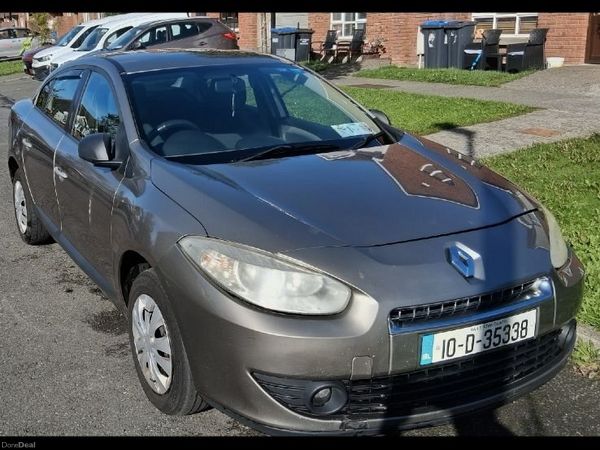 Renault Fluence Saloon, Diesel, 2010, Gold