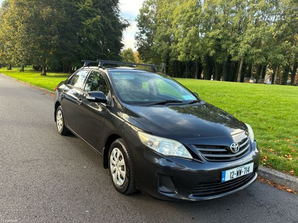 Toyota Corolla Saloon, Diesel, 2012, Black
