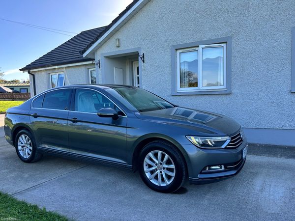 Volkswagen Passat Saloon, Diesel, 2016, Grey