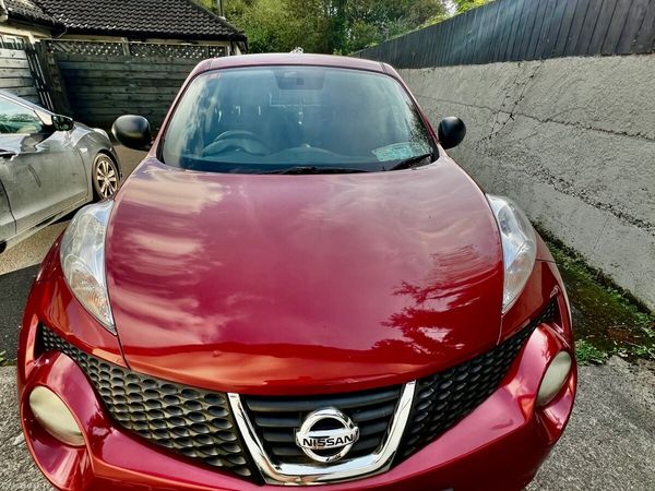 Nissan Juke SUV, Diesel, 2011, Red