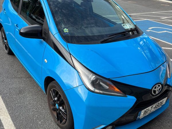 Toyota Aygo Hatchback, Petrol, 2016, Blue