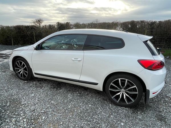 Volkswagen Scirocco Coupe, Diesel, 2015, White