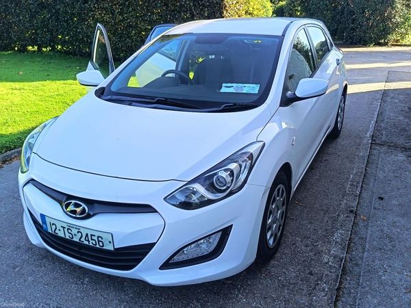 Hyundai i30 Hatchback, Diesel, 2012, White