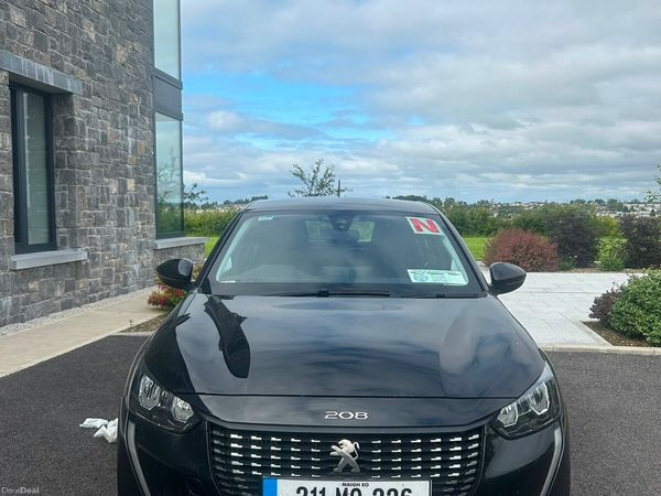 Peugeot 208 Hatchback, Diesel, 2021, Black