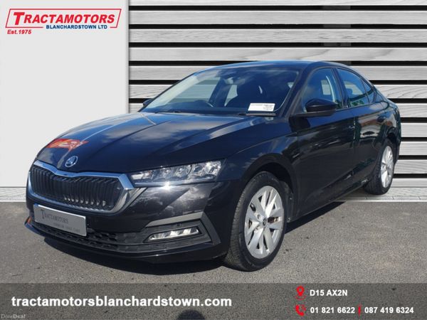 Skoda Octavia Hatchback, Diesel, 2024, Black