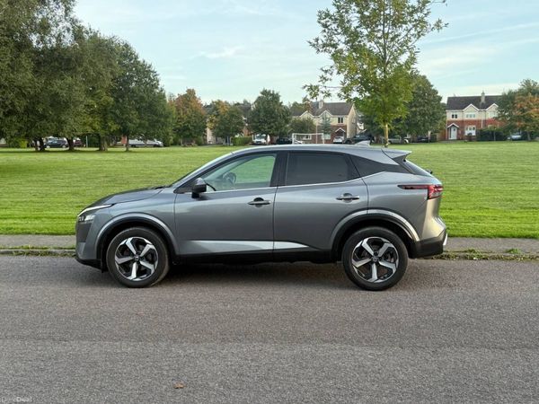 Nissan Qashqai MPV, Petrol, 2022, Grey