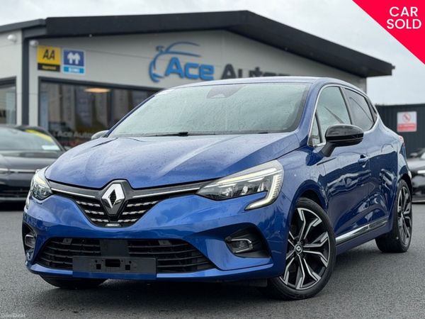 Renault Clio Hatchback, Petrol Hybrid, 2022, Blue