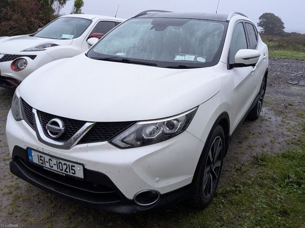 Nissan Qashqai Hatchback, Diesel, 2015, White