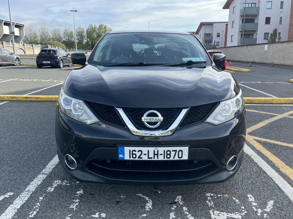 Nissan Qashqai Hatchback, Diesel, 2016, Black